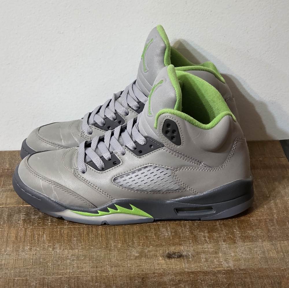 Jordan 5 Retro 'Green Bean' (2022) (GS) Kid's Size 6Y